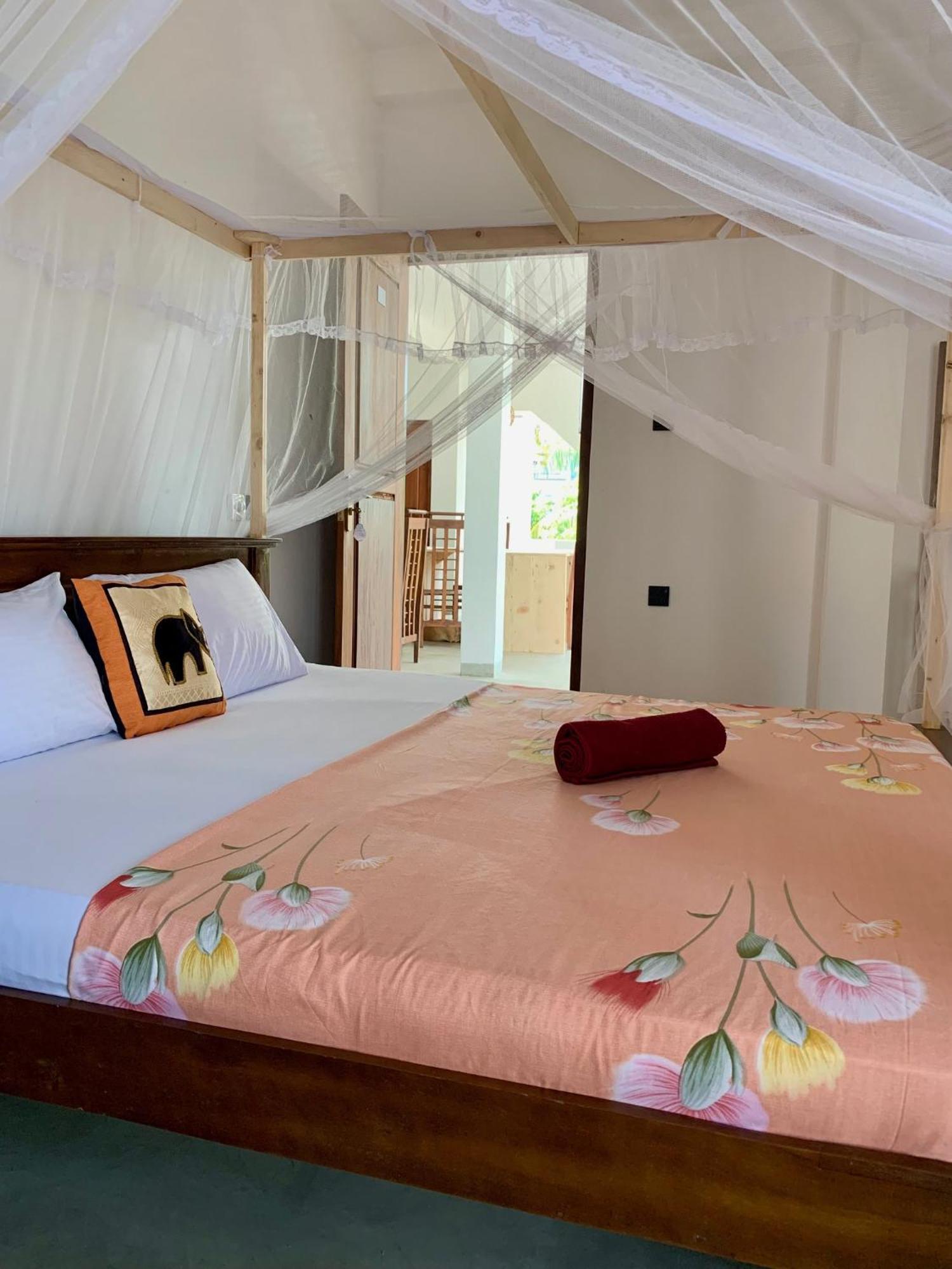 Mrmango Weligama Apartment Екстериор снимка