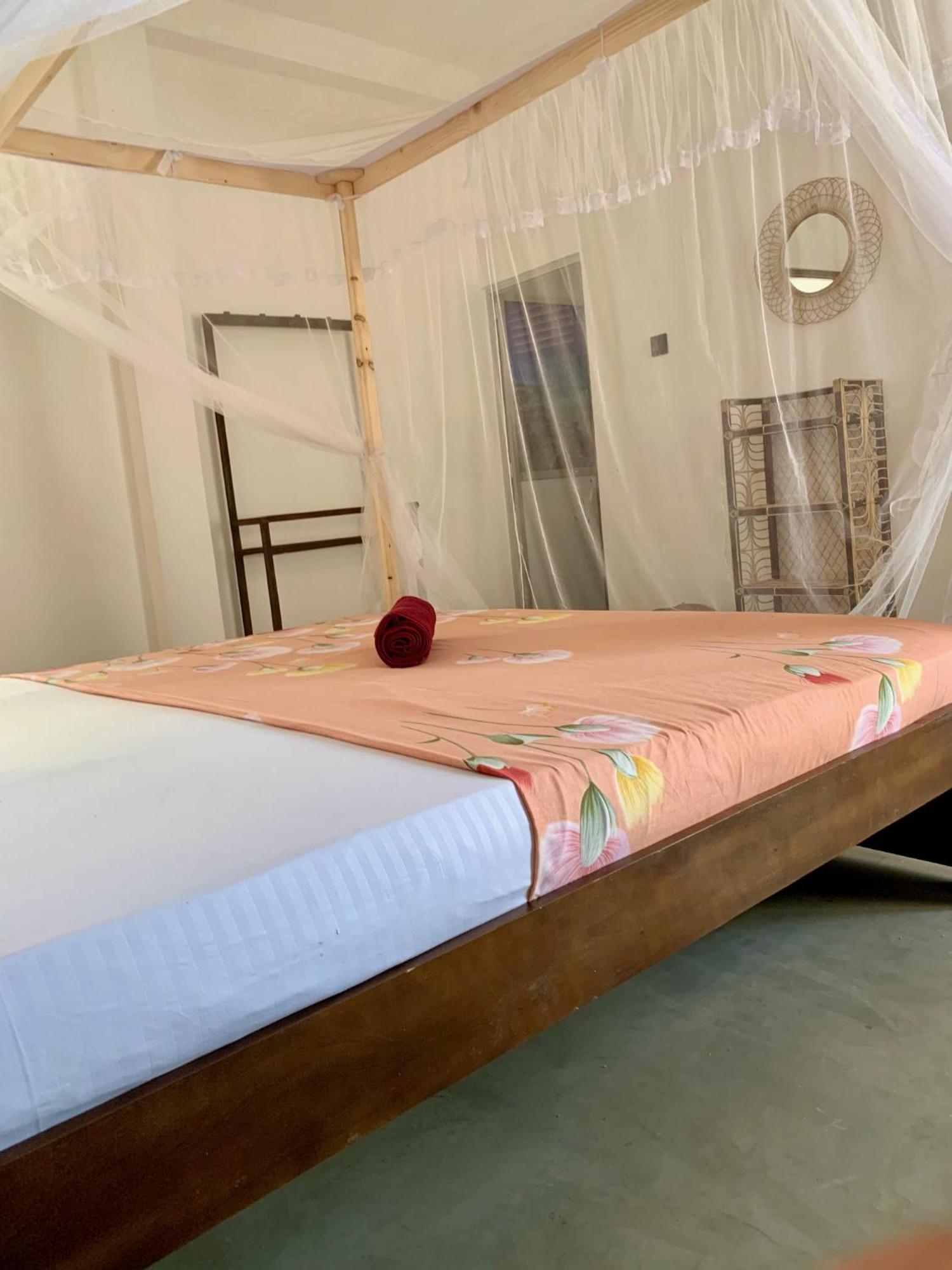 Mrmango Weligama Apartment Екстериор снимка