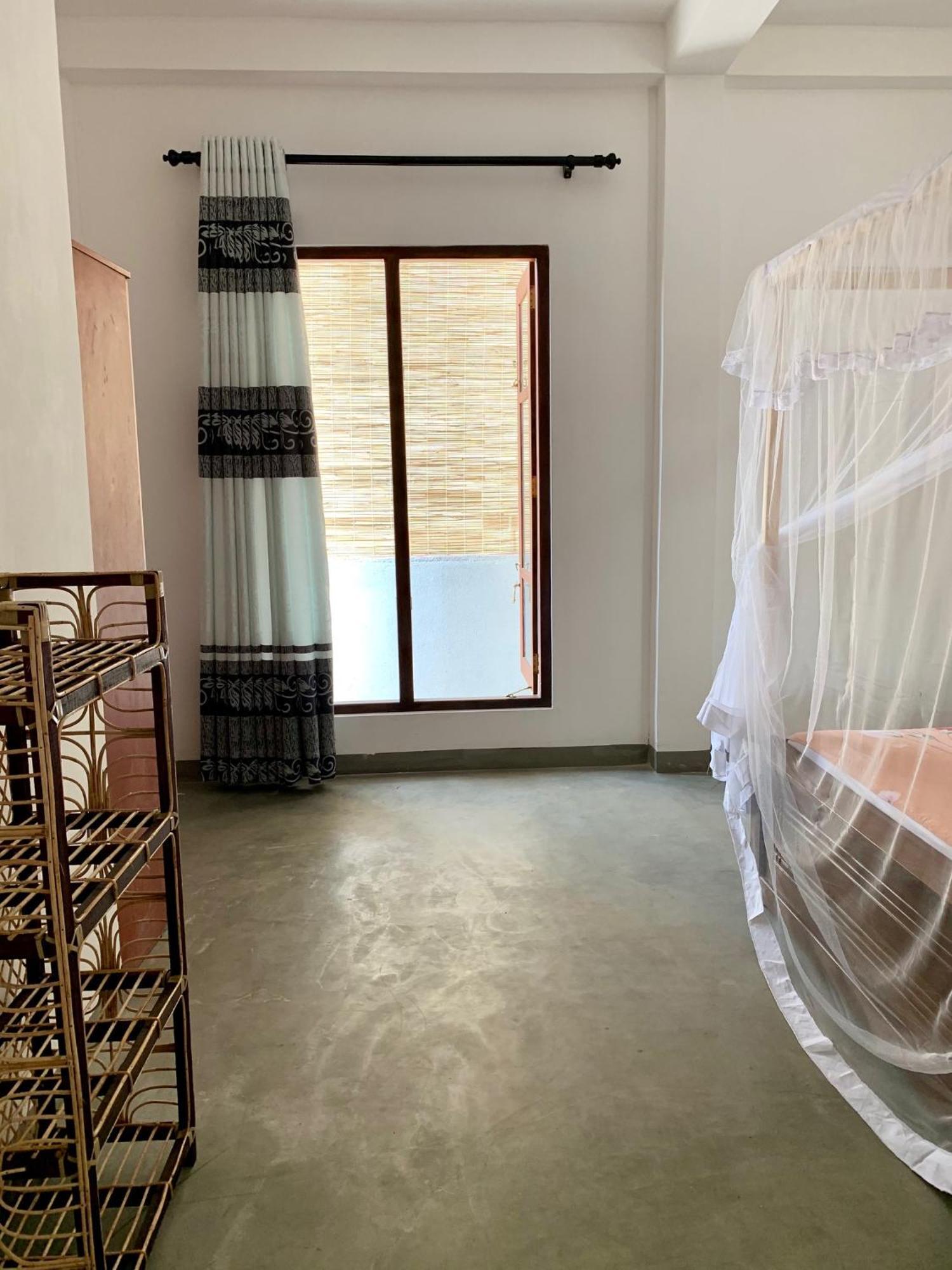 Mrmango Weligama Apartment Екстериор снимка
